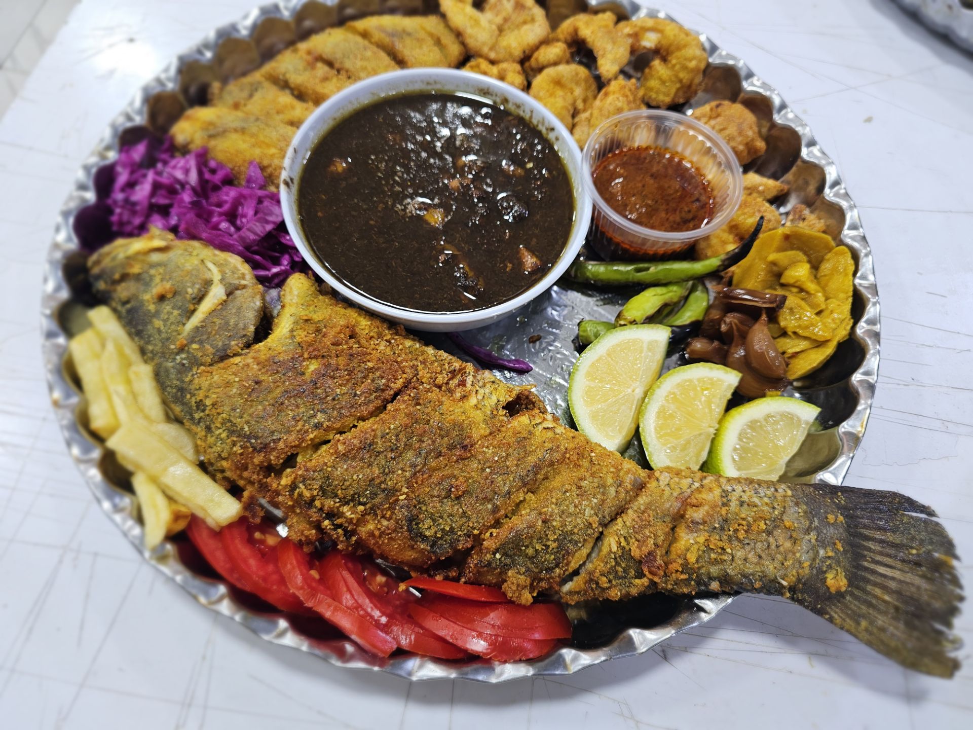 رستوران عمولقمان کردستانی در قشم